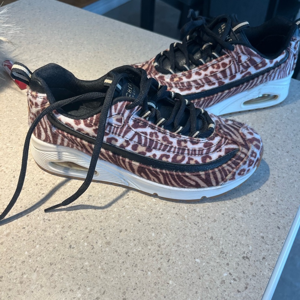 Skechers Women's Sneakers in Brown Animal Print